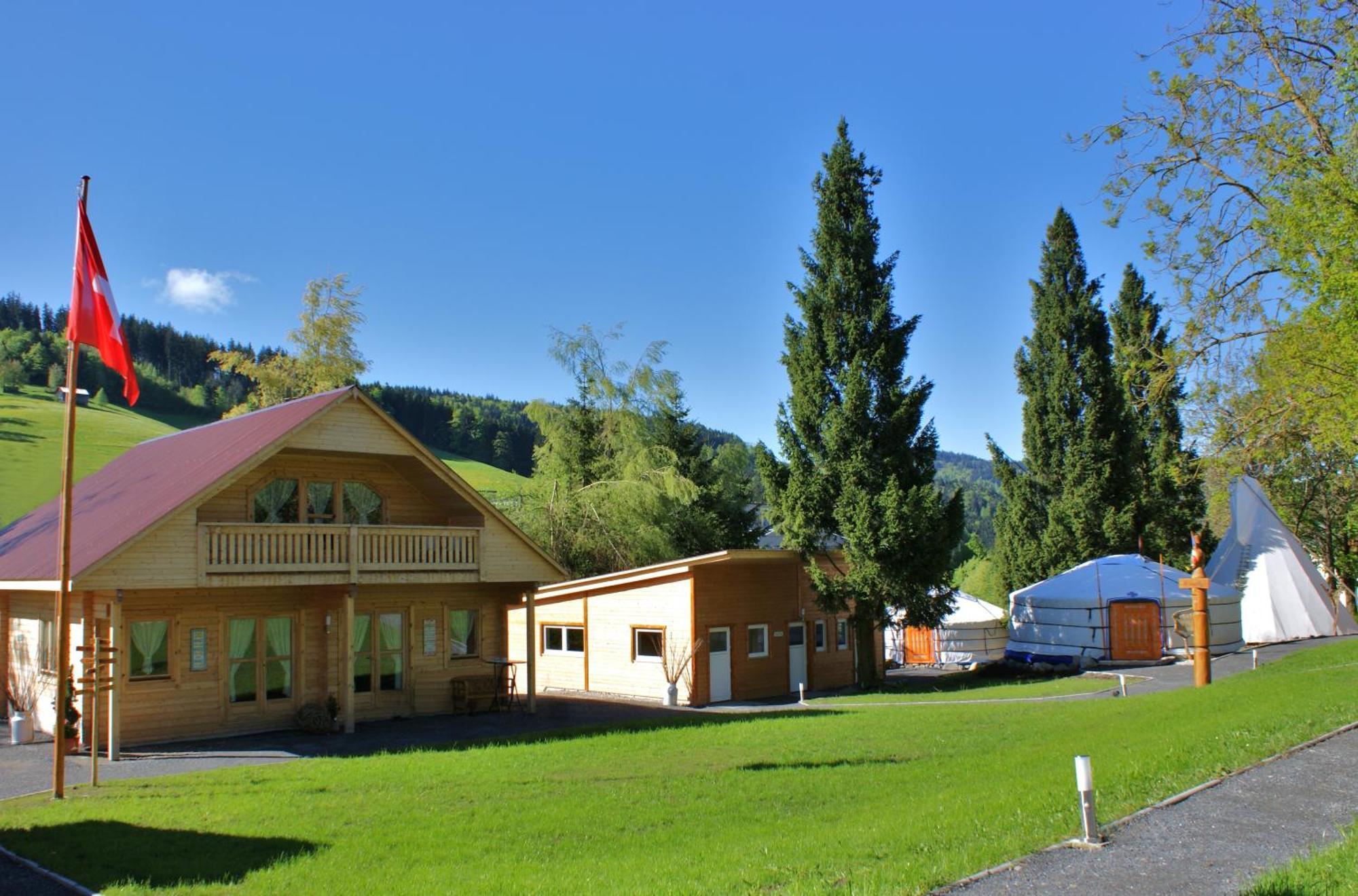 Donkey Chalet *